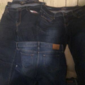 Lucky jeans sizes 2-12/32 1-14/31 $20 each there basically new.